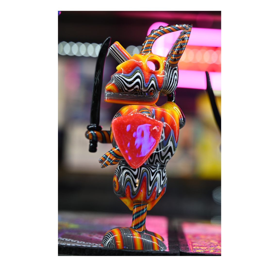 Hardman Art Glass Chameleon Orange Wig Wag Skeleton Warrior (Heady)