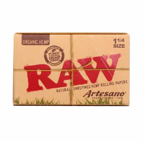 RAW Classic Rolling Papers & Cones